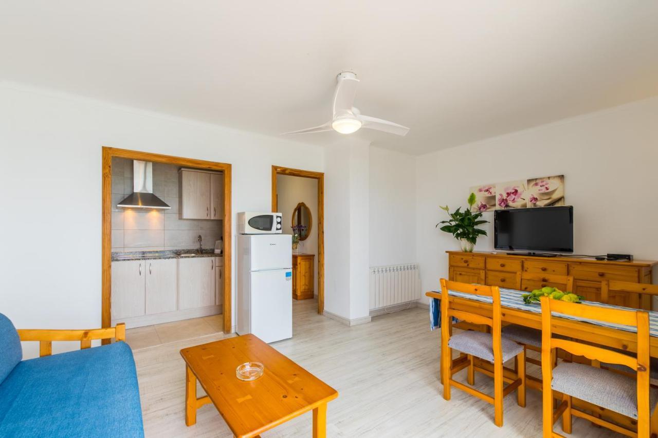 Vives Apartment กาลามิยอร์ ภายนอก รูปภาพ